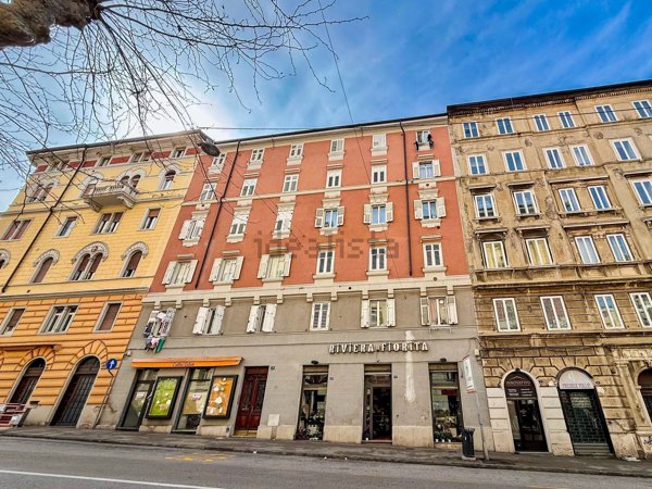 appartamento in vendita a Trieste in zona San Giacomo