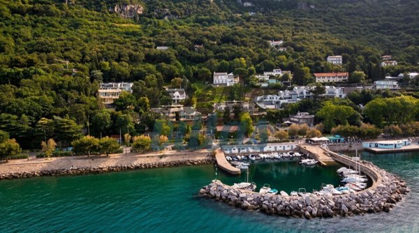 appartamento in vendita a Trieste in zona Barcola