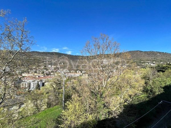 appartamento in vendita a Trieste in zona Longhera
