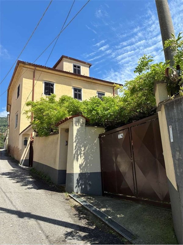appartamento in vendita a Trieste in zona Cologna