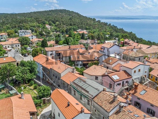 casa indipendente in vendita a Trieste in zona Santa Croce