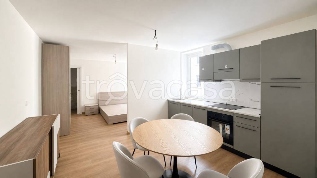 appartamento in vendita a Trieste in zona Borgo Teresiano