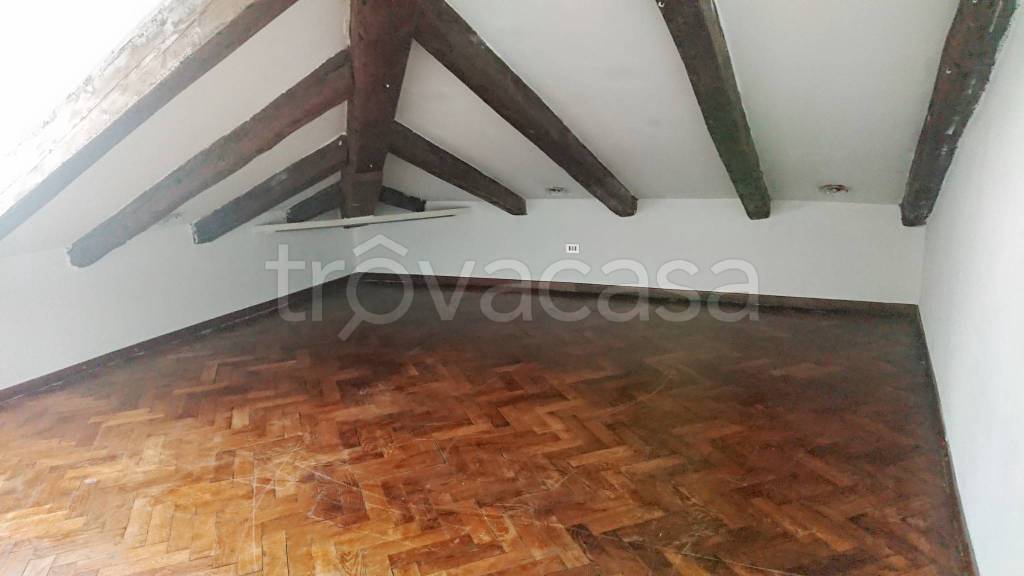 appartamento in vendita a Trieste in zona Città Nuova