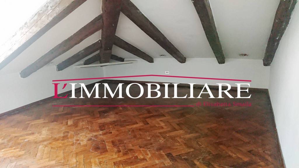appartamento in vendita a Trieste in zona Città Nuova