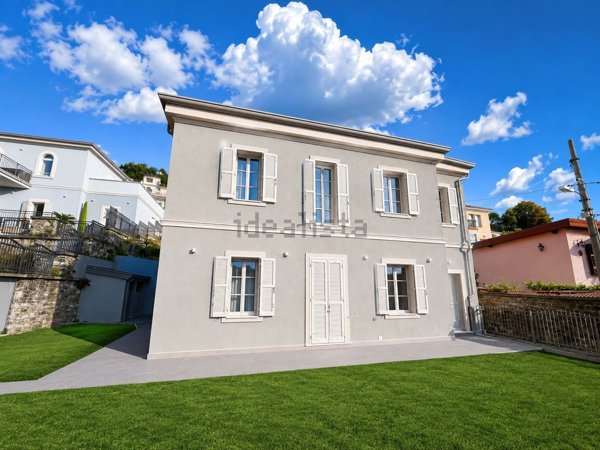 casa indipendente in vendita a Trieste in zona Barcola