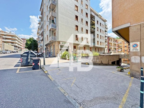 locale di sgombero in vendita a Trieste in zona Cologna