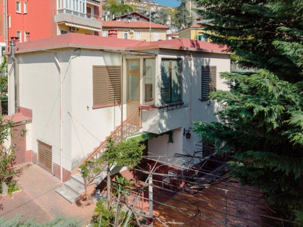 casa indipendente in vendita a Trieste in zona Rozzol