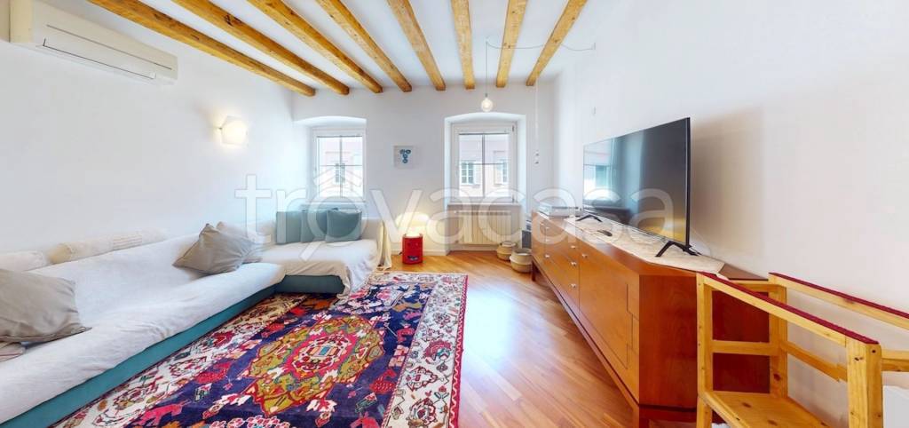 appartamento in vendita a Trieste in zona Borgo Teresiano