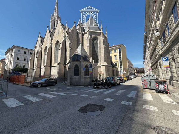 appartamento in vendita a Trieste in zona San Giusto