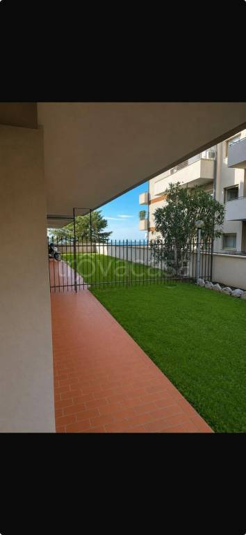 appartamento in vendita a Trieste in zona Roiano