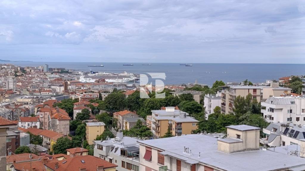 appartamento in vendita a Trieste in zona Cologna