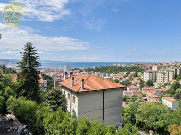 appartamento in vendita a Trieste in zona Roiano