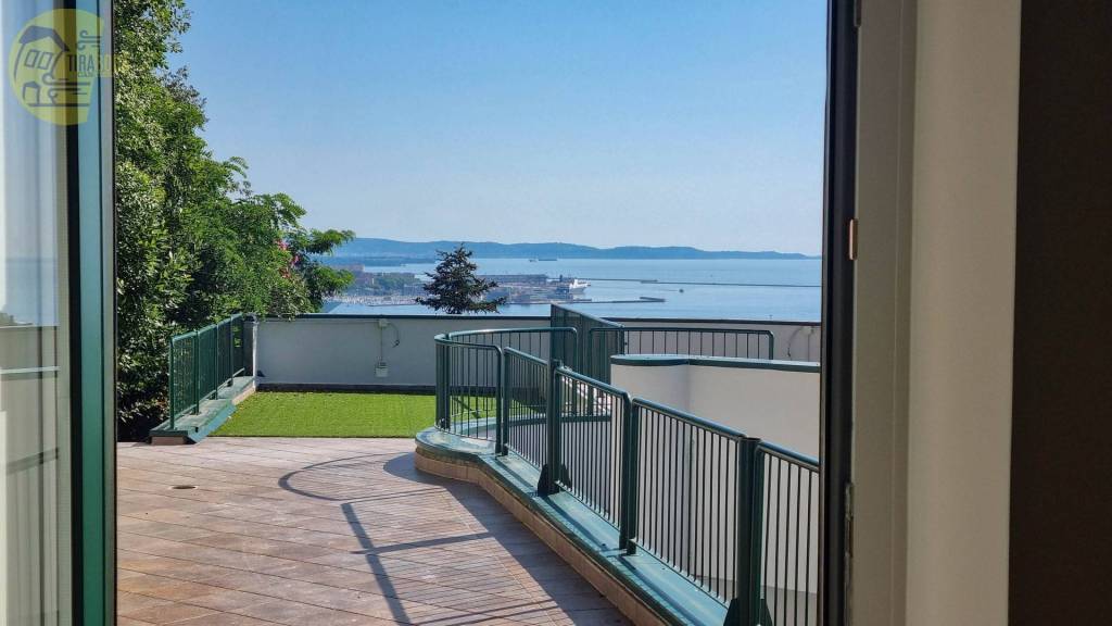 appartamento in vendita a Trieste in zona Roiano