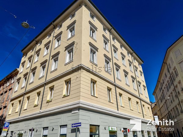 appartamento in vendita a Trieste in zona Barriera vecchia
