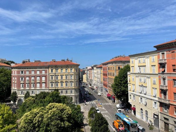 appartamento in vendita a Trieste in zona Cologna