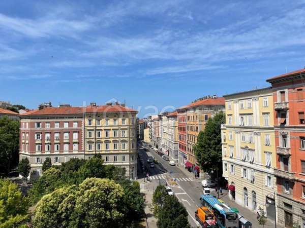 appartamento in vendita a Trieste in zona Cologna