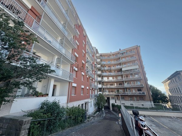 appartamento in vendita a Trieste in zona San Vito