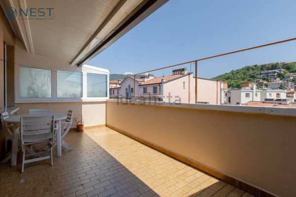 appartamento in vendita a Trieste in zona Città Nuova