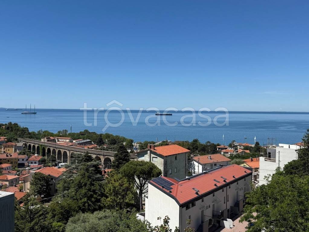 casa indipendente in vendita a Trieste in zona Barcola