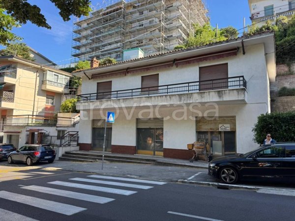 casa indipendente in vendita a Trieste in zona Rozzol