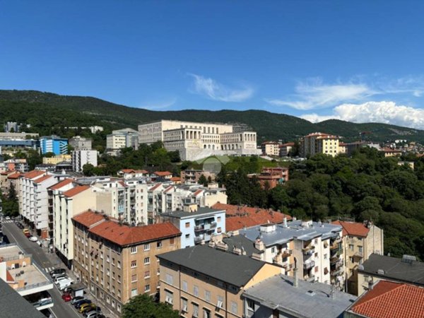 appartamento in vendita a Trieste in zona Cologna