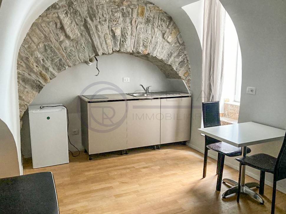 appartamento in vendita a Trieste in zona Roiano