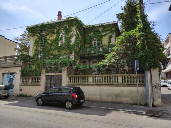 casa indipendente in vendita a Trieste