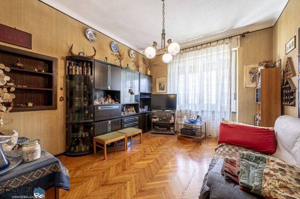 appartamento in vendita a Trieste in zona Borgo Teresiano