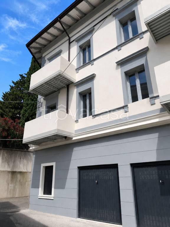 appartamento in vendita a Trieste in zona San Vito
