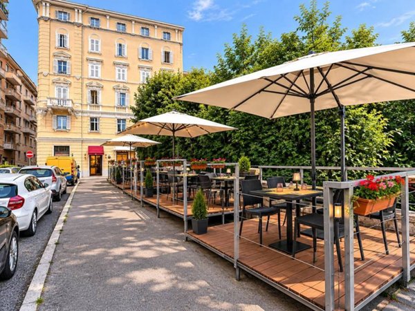 negozio in vendita a Trieste in zona San Giacomo