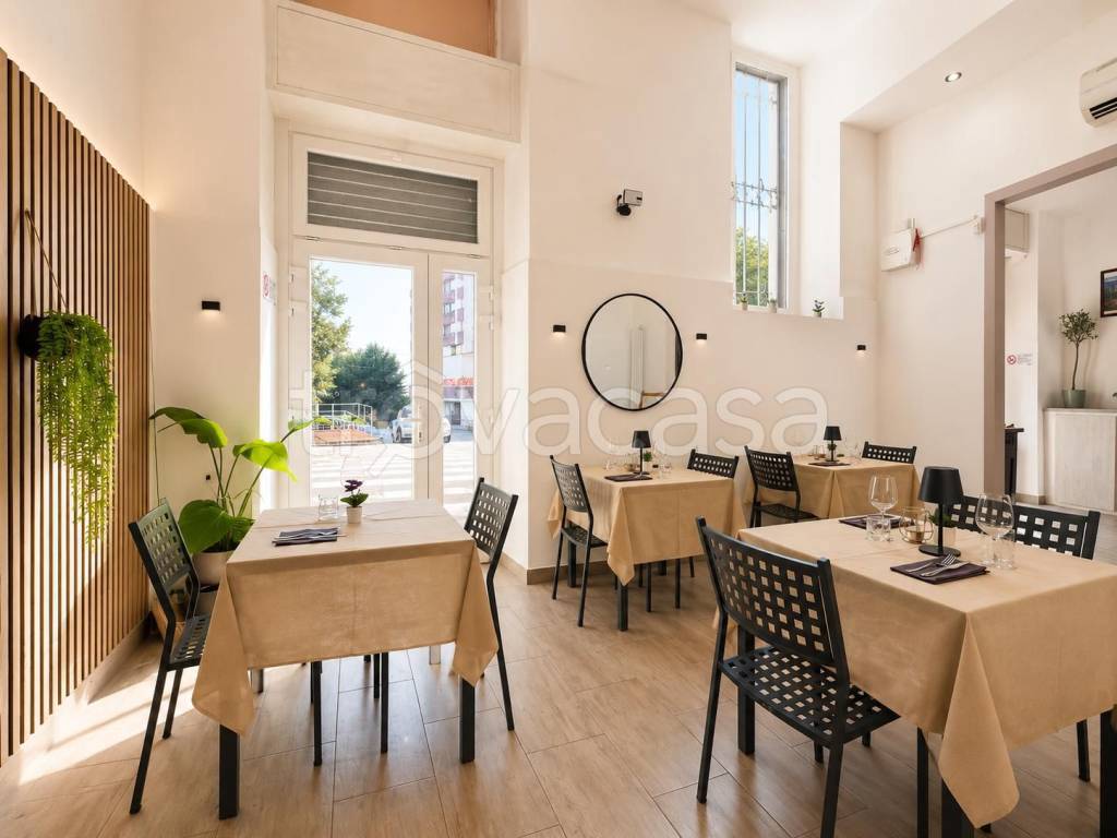 negozio in vendita a Trieste in zona Chiarbola