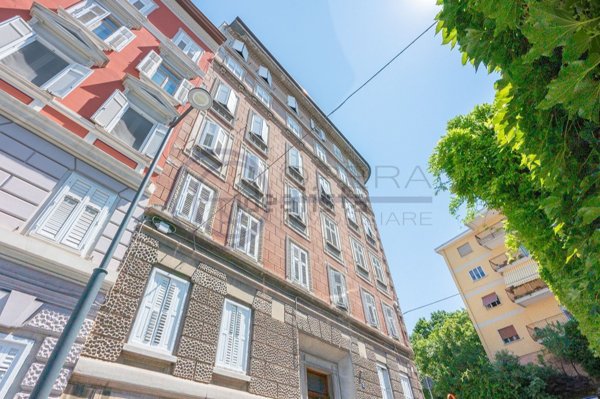 appartamento in vendita a Trieste in zona San Vito