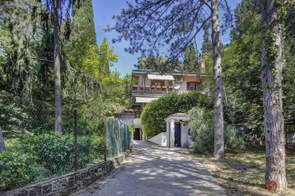 casa indipendente in vendita a Trieste in zona Scorcola
