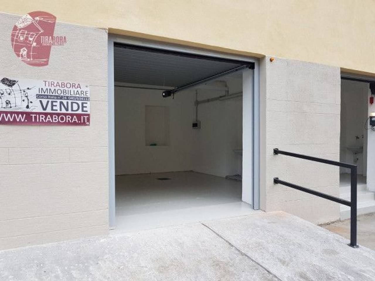 negozio in vendita a Trieste in zona Guardiella