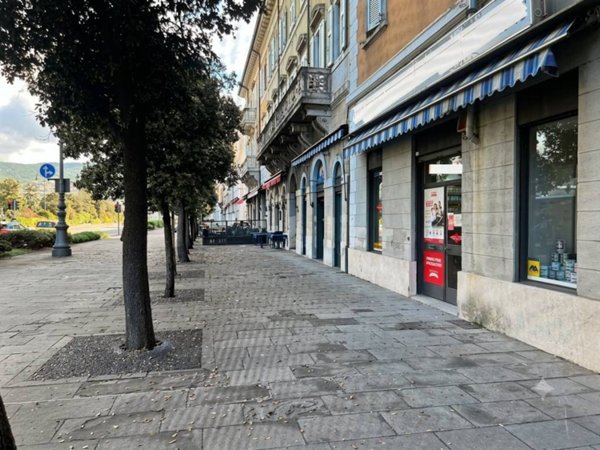 negozio in vendita a Trieste in zona Borgo Giuseppino