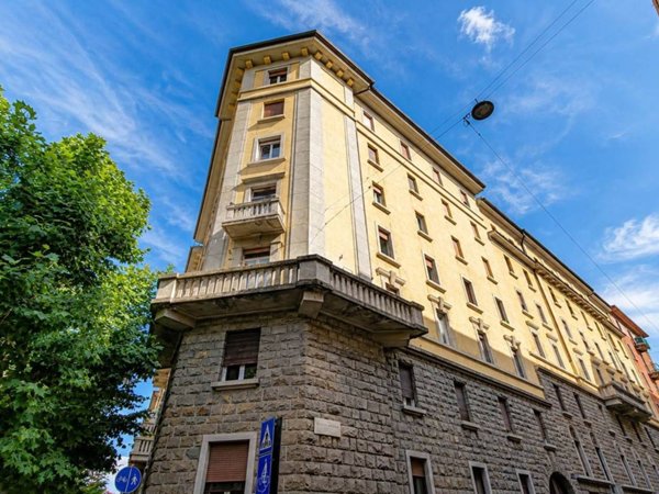 appartamento in vendita a Trieste in zona San Giacomo