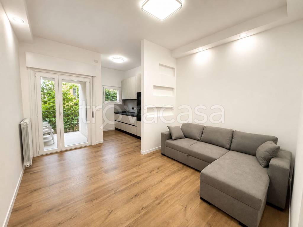 appartamento in vendita a Trieste in zona Roiano