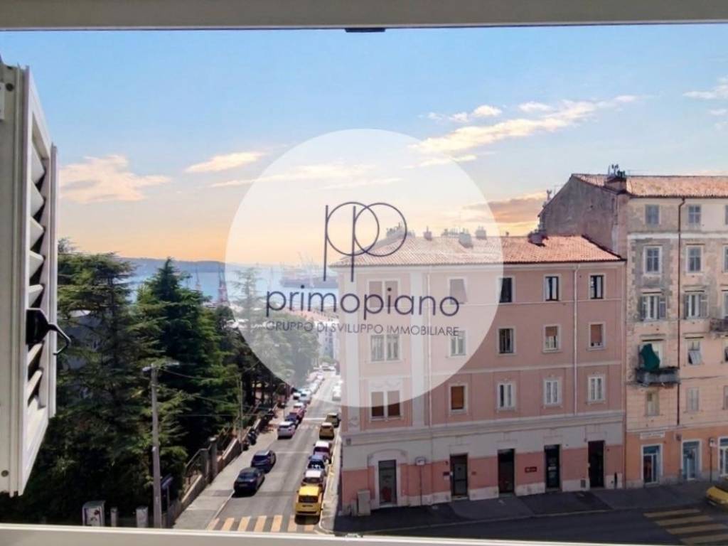 appartamento in vendita a Trieste in zona San Giacomo