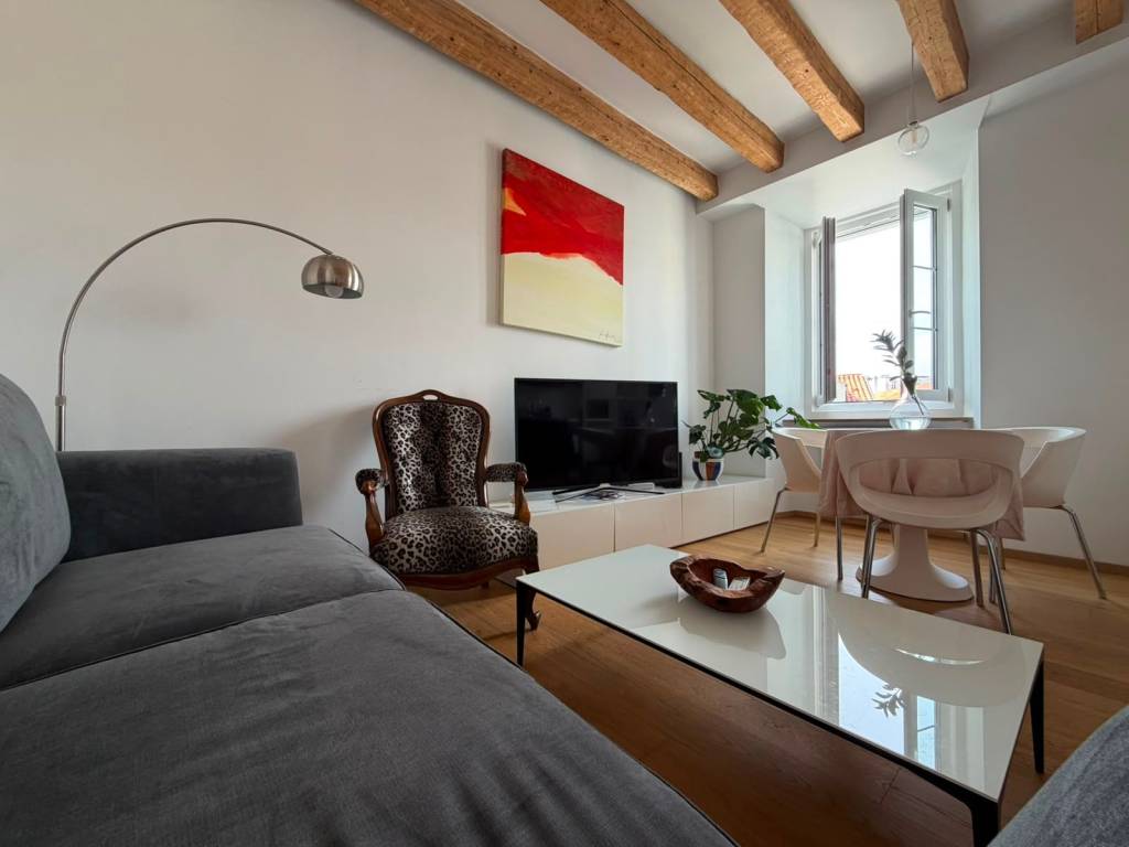 appartamento in vendita a Trieste in zona Cavana