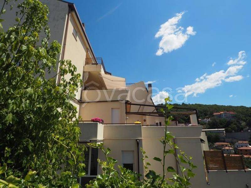 appartamento in vendita a Trieste in zona Cologna