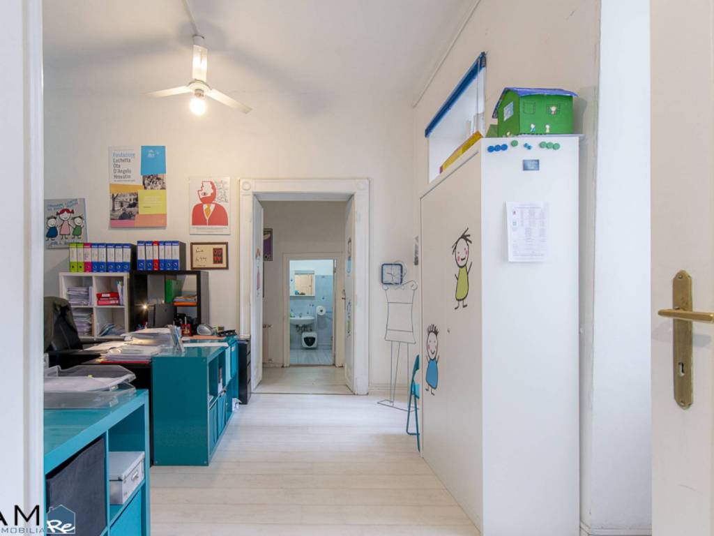 appartamento in vendita a Trieste in zona Borgo Teresiano