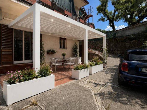 casa indipendente in vendita a Trieste in zona Roiano
