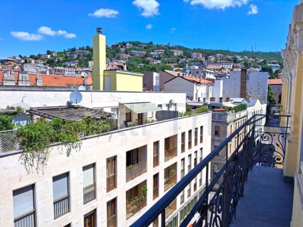 appartamento in vendita a Trieste in zona Scorcola