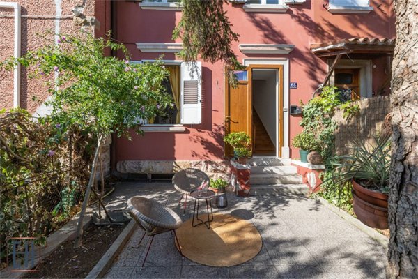 casa indipendente in vendita a Trieste in zona Rozzol
