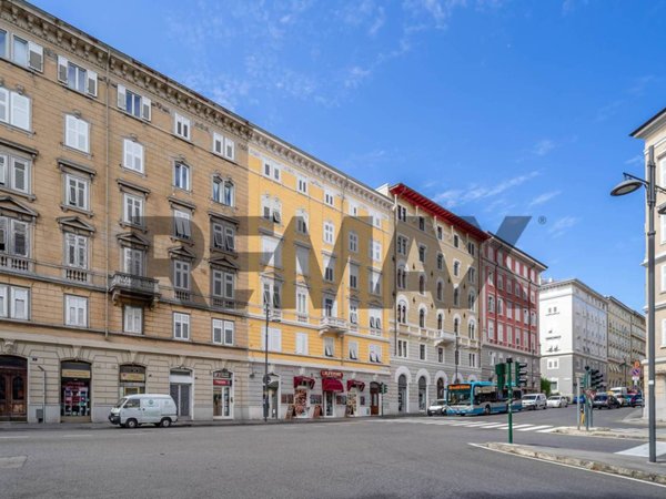 appartamento in vendita a Trieste in zona San Giacomo