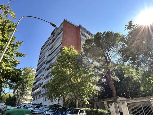 appartamento in vendita a Trieste in zona Campi Elisi
