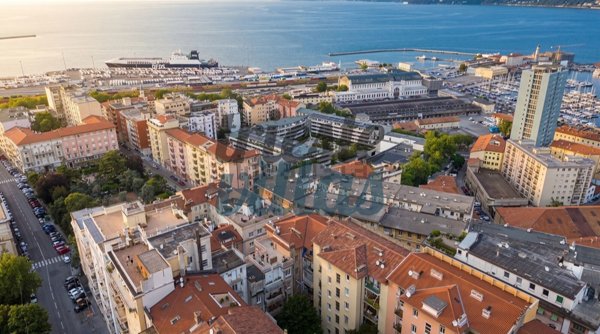 appartamento in vendita a Trieste in zona San Vito