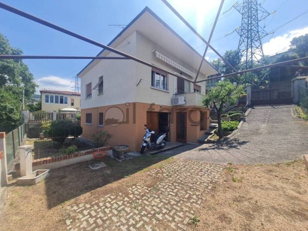 casa indipendente in vendita a Trieste in zona Rozzol