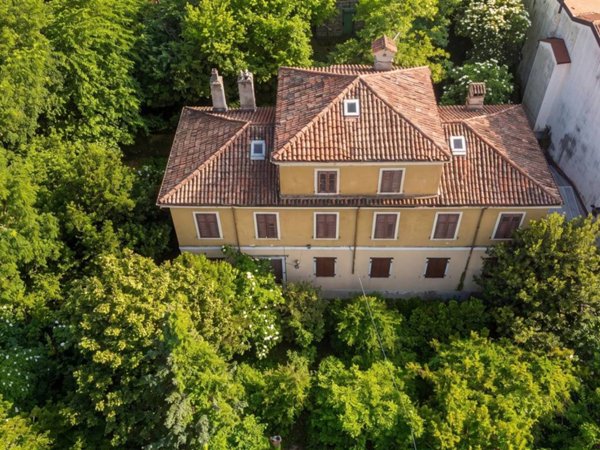 casa indipendente in vendita a Trieste in zona Cologna
