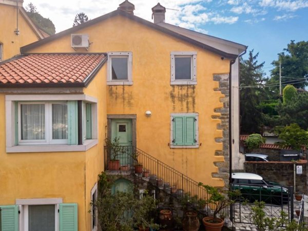 casa indipendente in vendita a Trieste in zona Scorcola